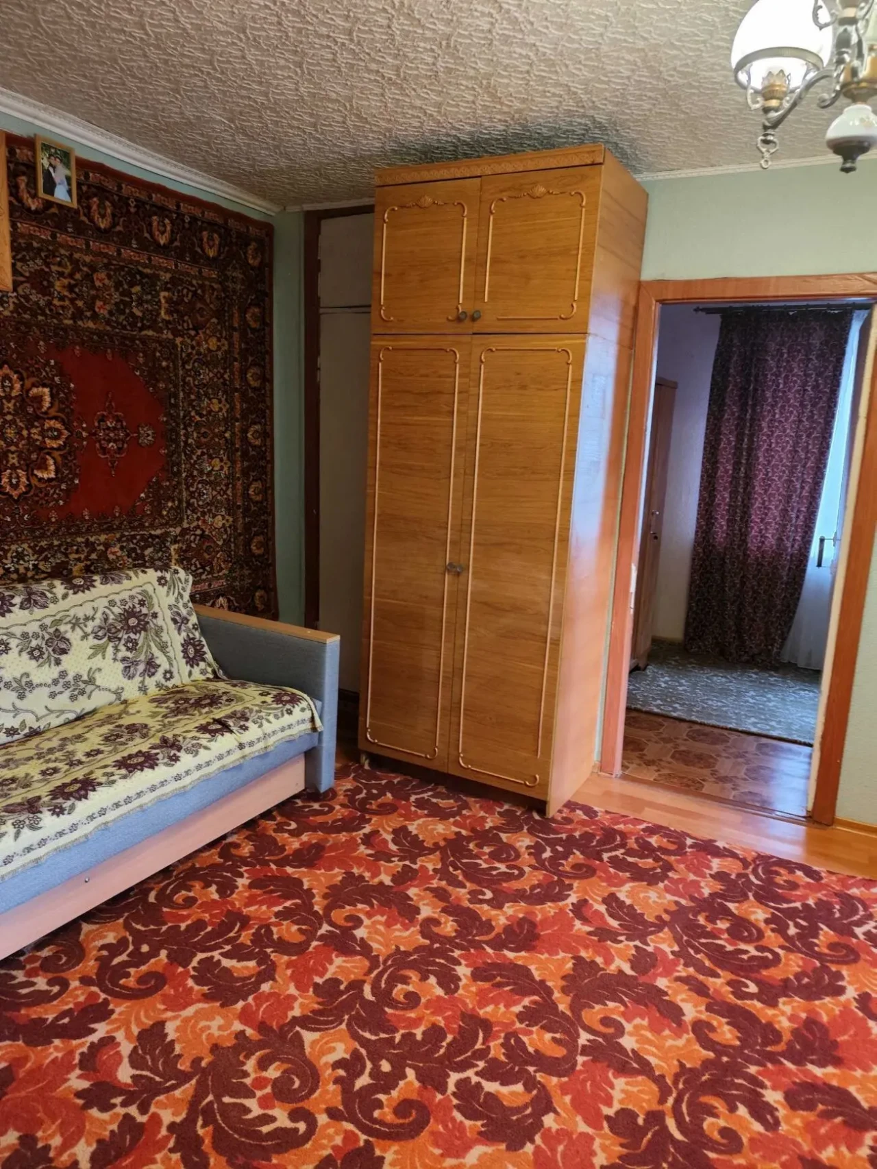 Продам 2х кімнатну квартиру, третій поверх 4 поверхового будинку. 2