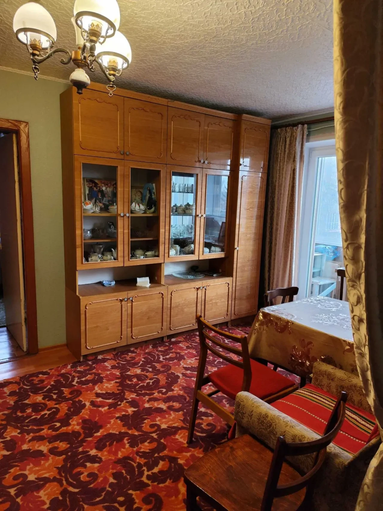 Продам 2х кімнатну квартиру, третій поверх 4 поверхового будинку. 3