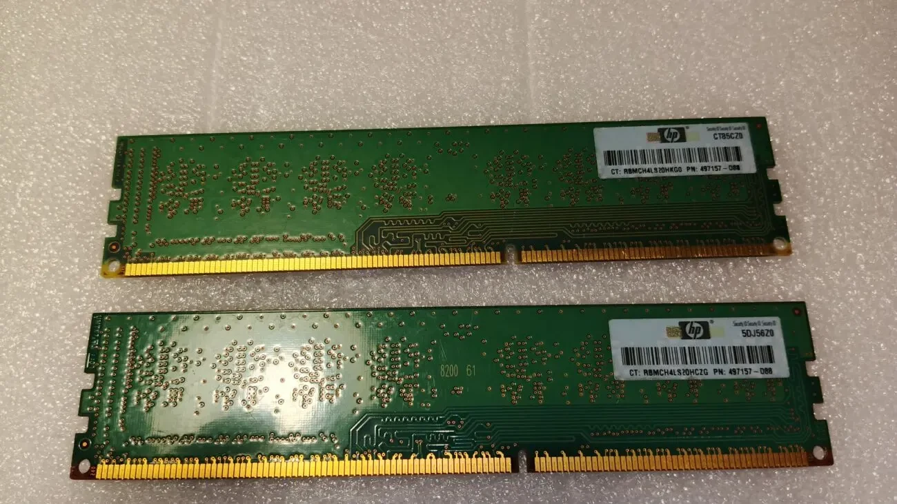 Оперативная память SAMSUNG DDR3-1333 2x2Gb 2