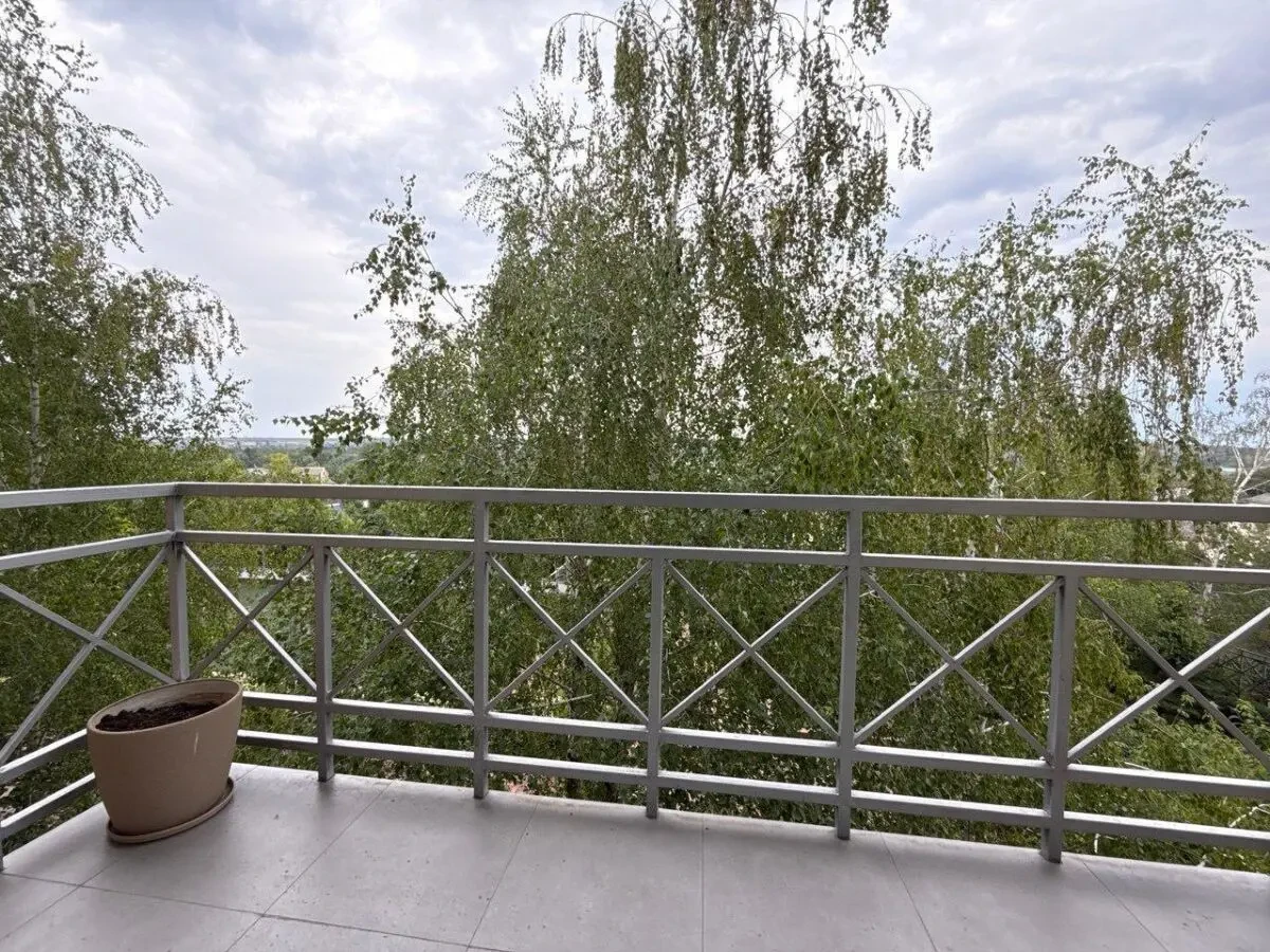 Продам 3к квартиру 130м2 в ЖК Европейский. Приднепровск 3