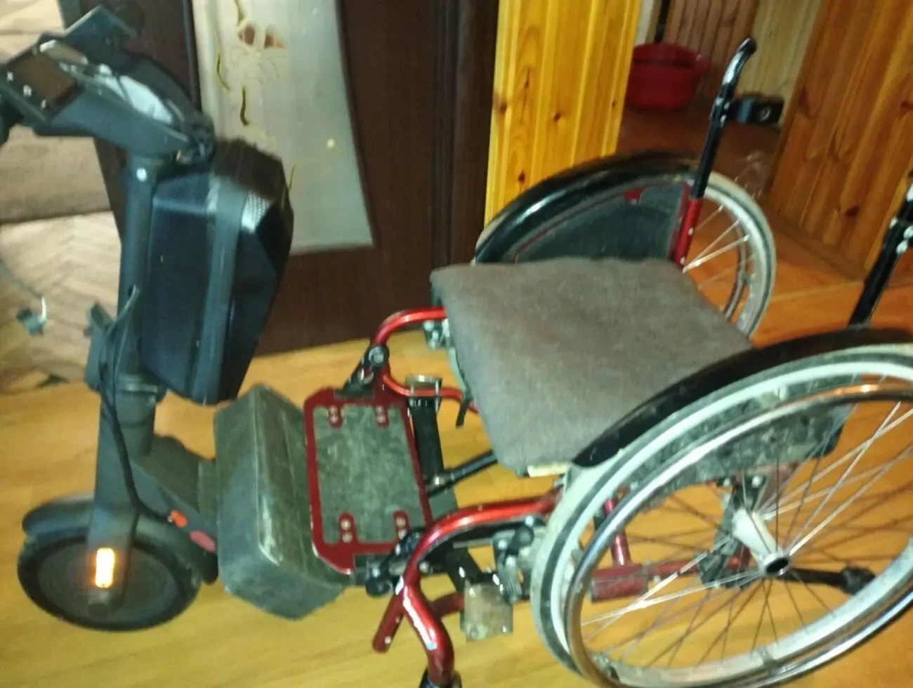 Продається Електричний привод для інвалідного візка. 2