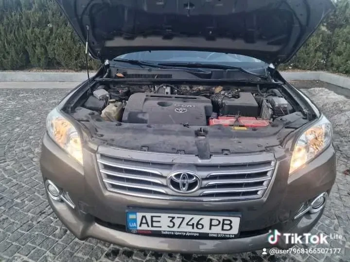 Продам Toyota Rav4 2.2 дизель у відмінному стані 4