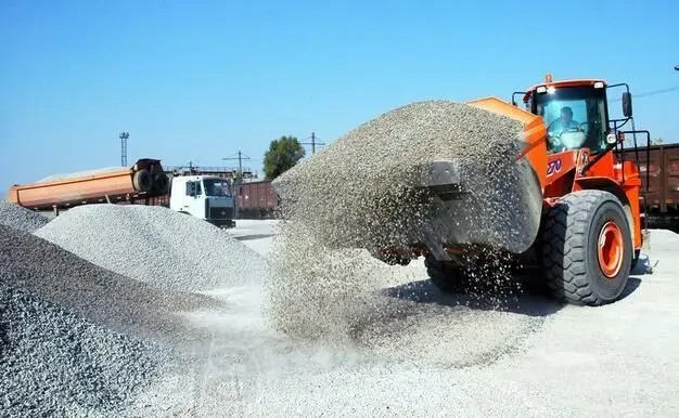 Щебень гранитный мелкий 2-5 мм. доставка город Днепр