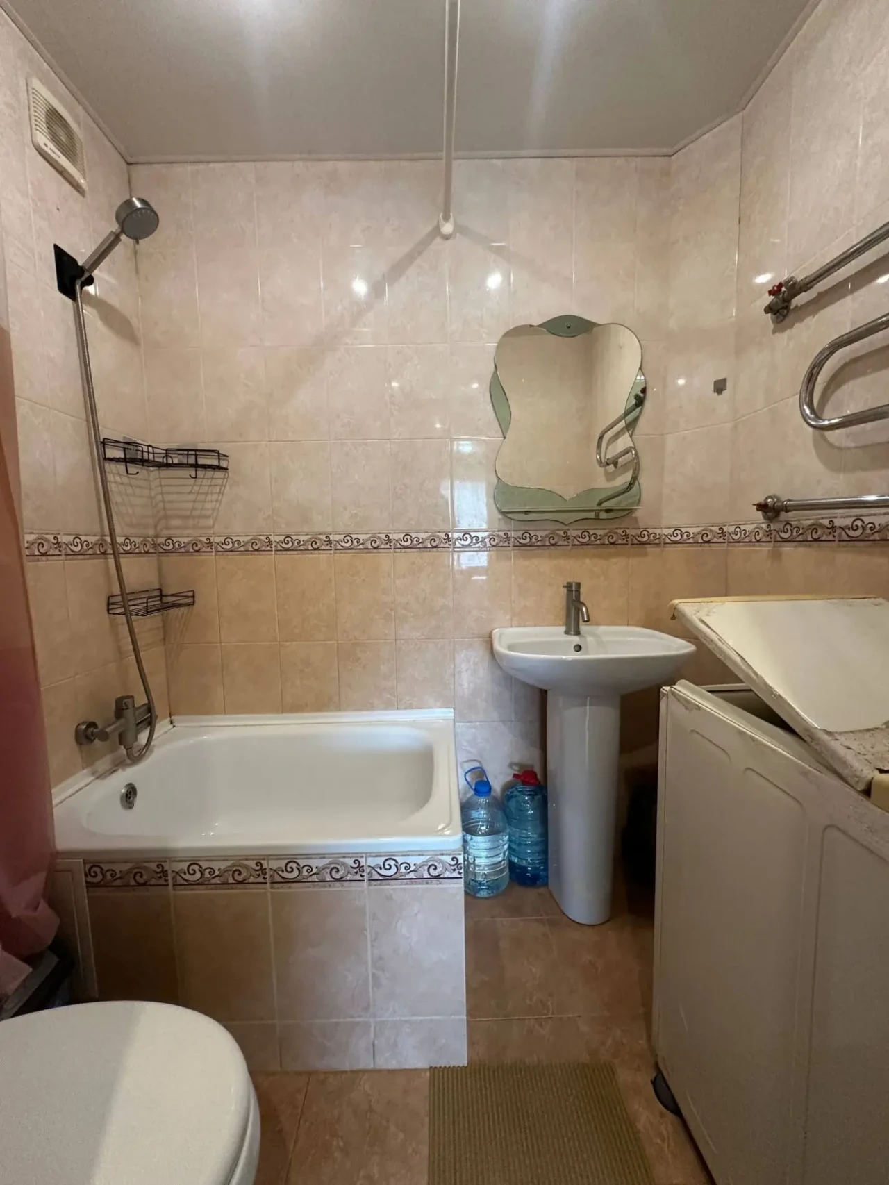 Продам 2к квартиру вул.Драгоманова ,33А Ремонт меблі техніка 8