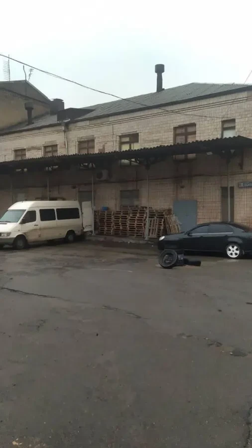 Пропонуємо в оренду складські приміщення 4