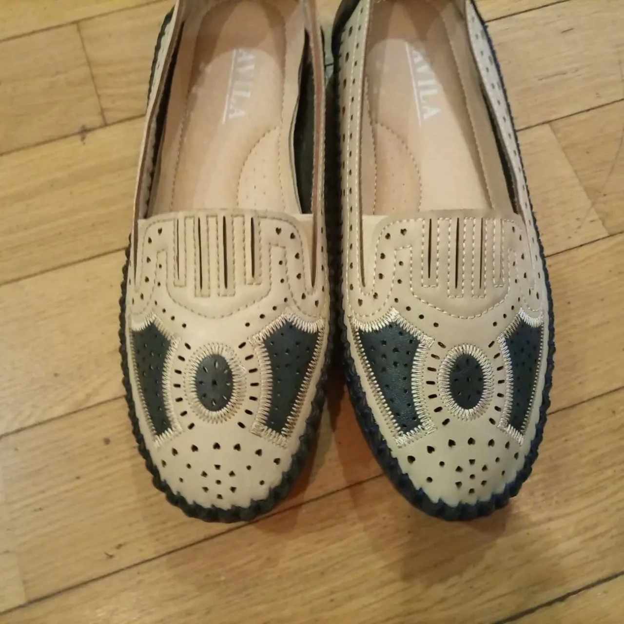 Продам жіночі балетки 2