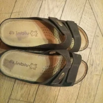 Продам жіночі шльопанці