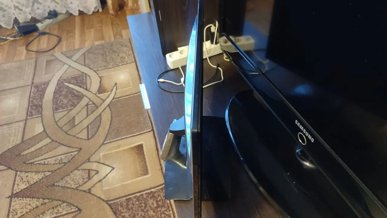 Продам монітор LG 22 дюйма.,гарний стан. 6