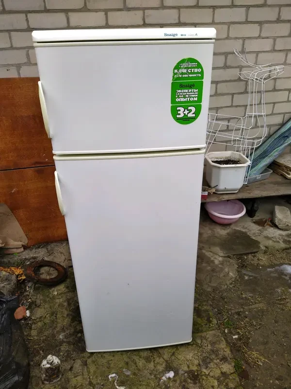 Холодильник 3