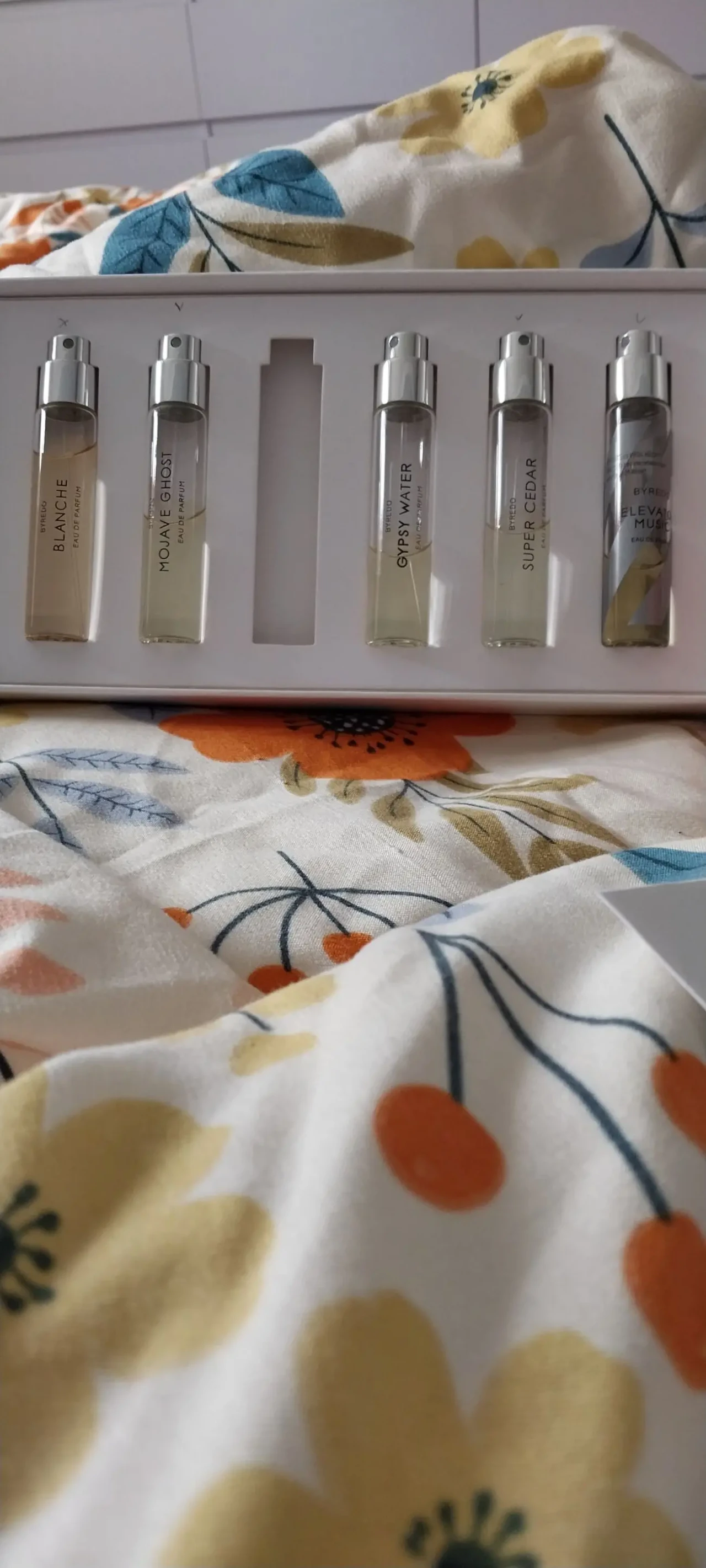 Продам залишки нішевої парфумерії 2