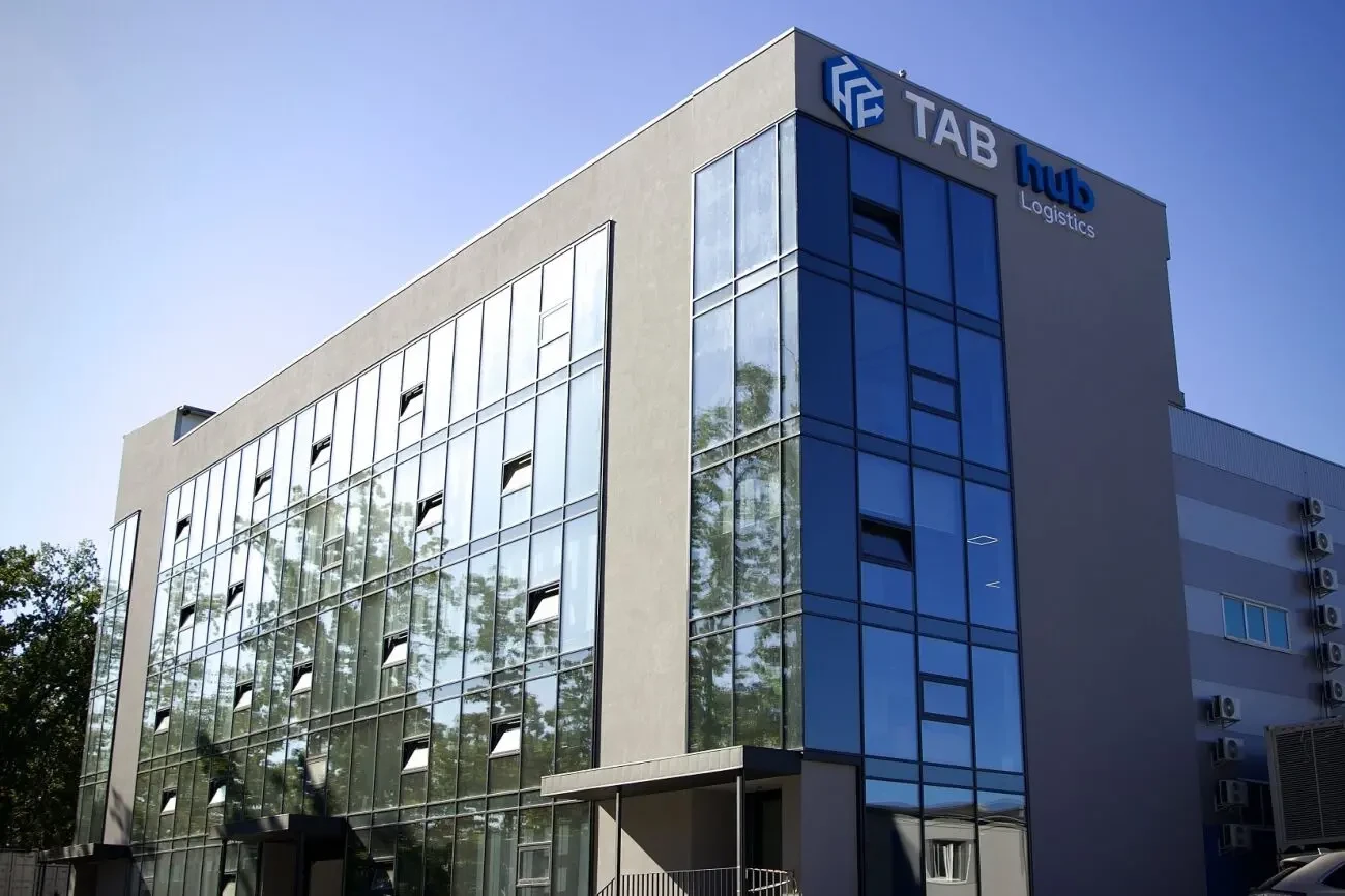 О Р Е Н Д А офіс 17 кв. м.  Велика Кільцева 4а/АШАН 6