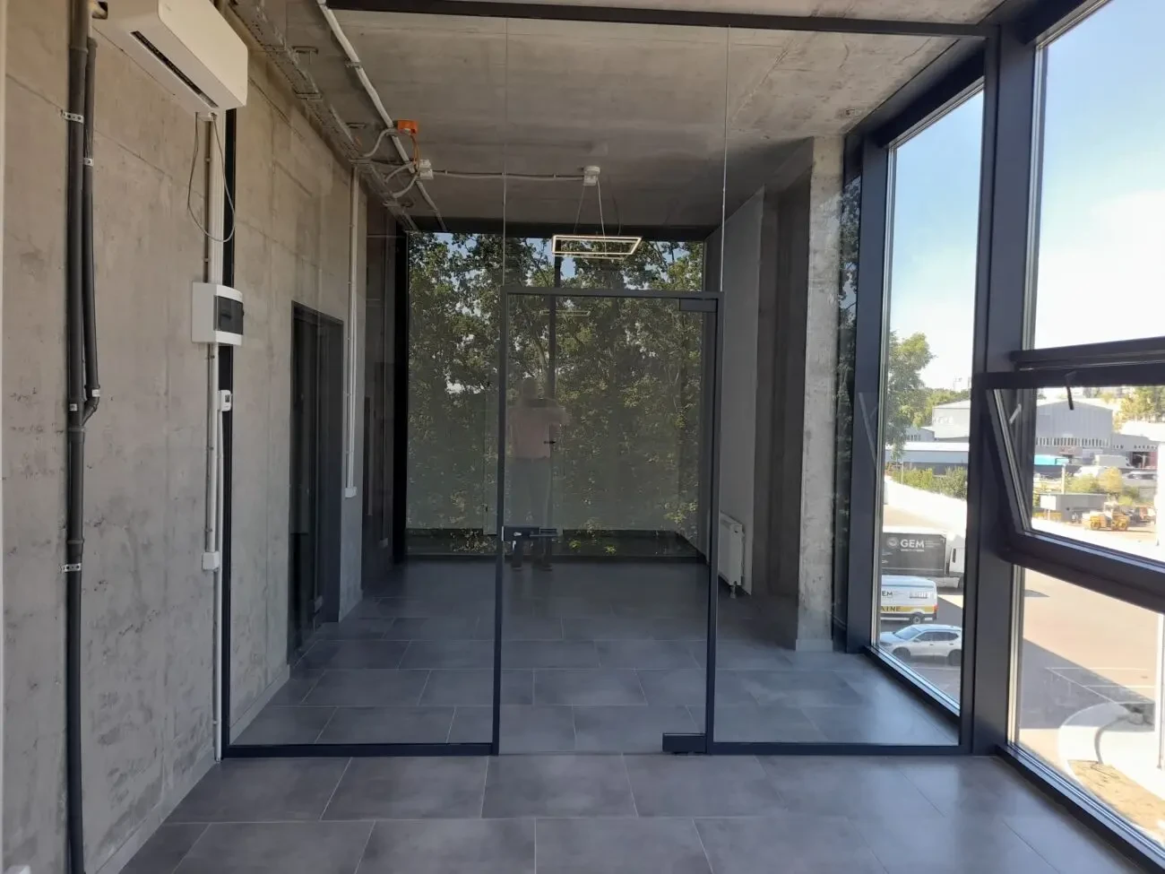 О Р Е Н Д А офіс 17 кв. м.  Велика Кільцева 4а/АШАН