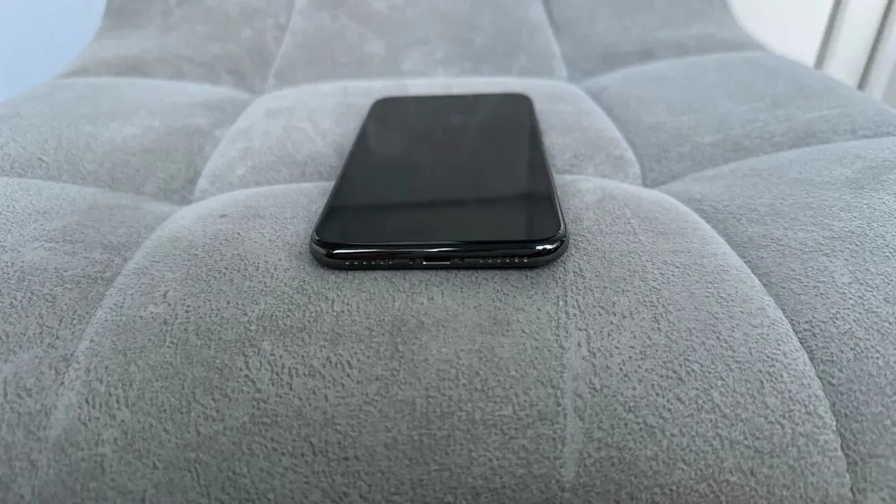 iPhone X 64GB blakc 4