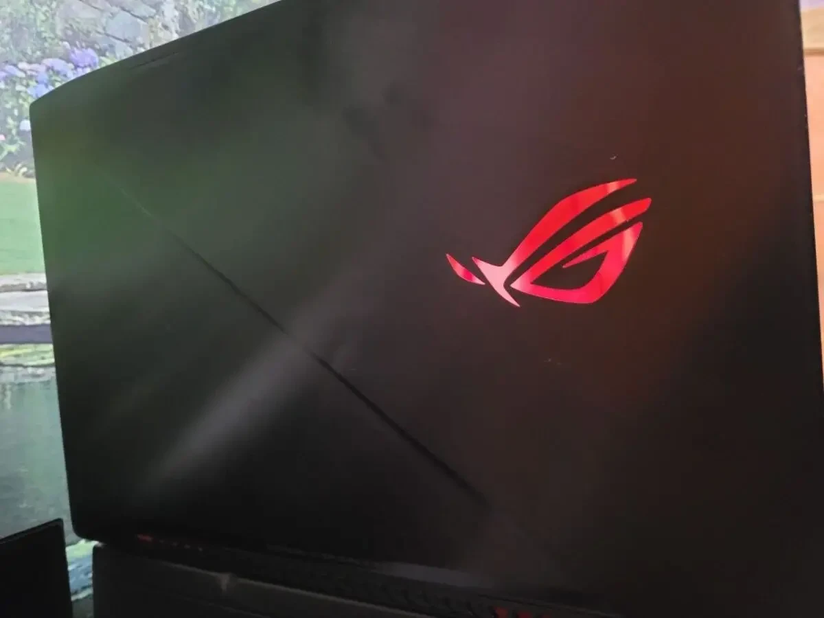 Ноутбук Asus Rog Strix 3