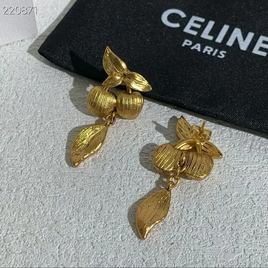 Сережки Celine 4