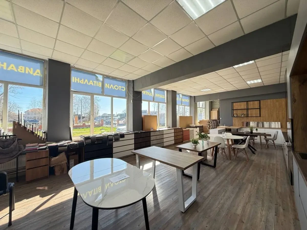 Продаж нежитлового приміщення м. Яготин 281 м2 6