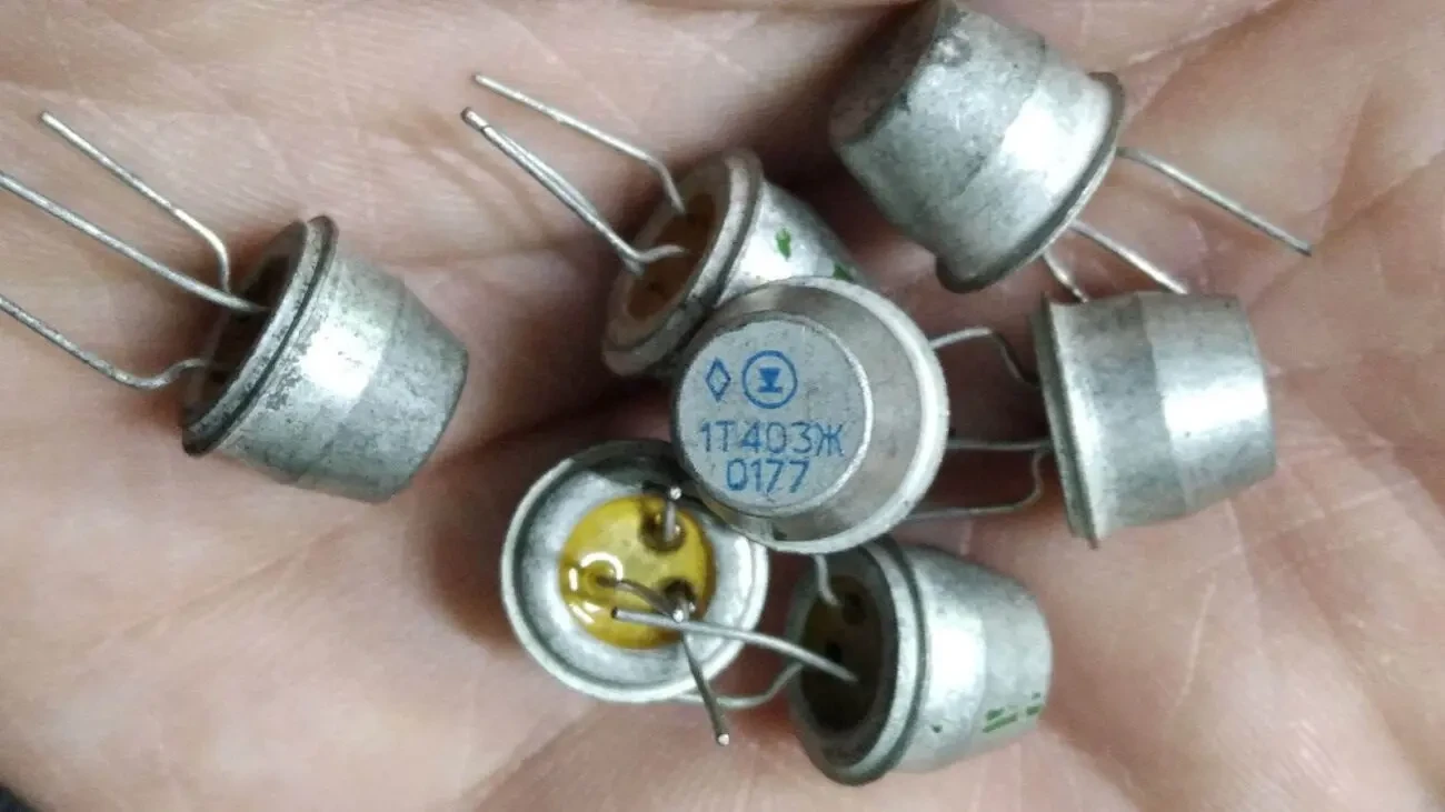 p-n-p германиевые транзисторы 1Т403Г военная приемка 2