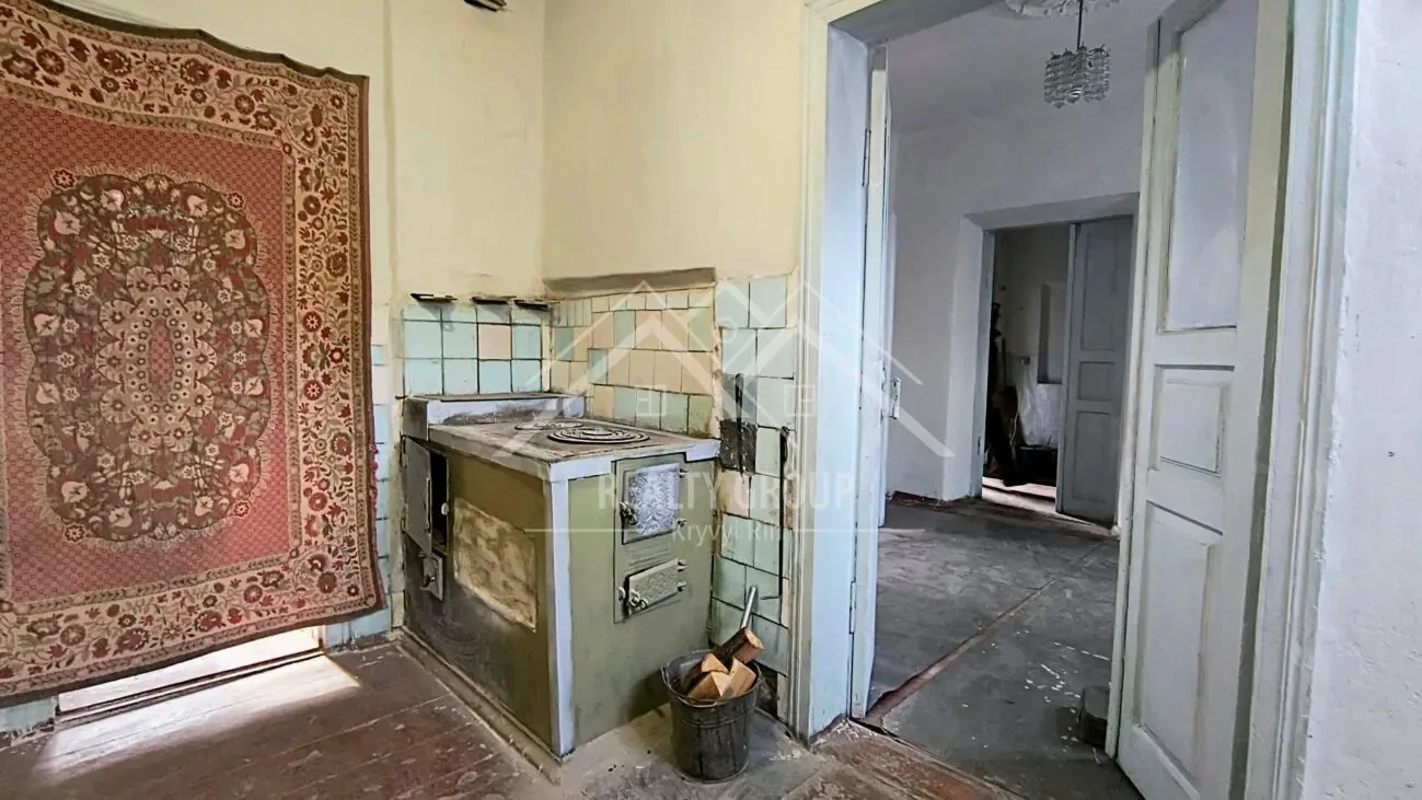 ПРОДАМ будинок з ГАРАЖЕМ на Розвилці 8