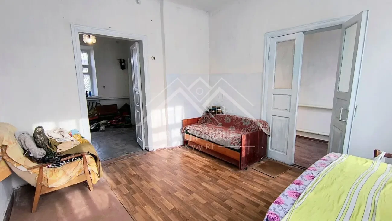 ПРОДАМ будинок з ГАРАЖЕМ на Розвилці 6