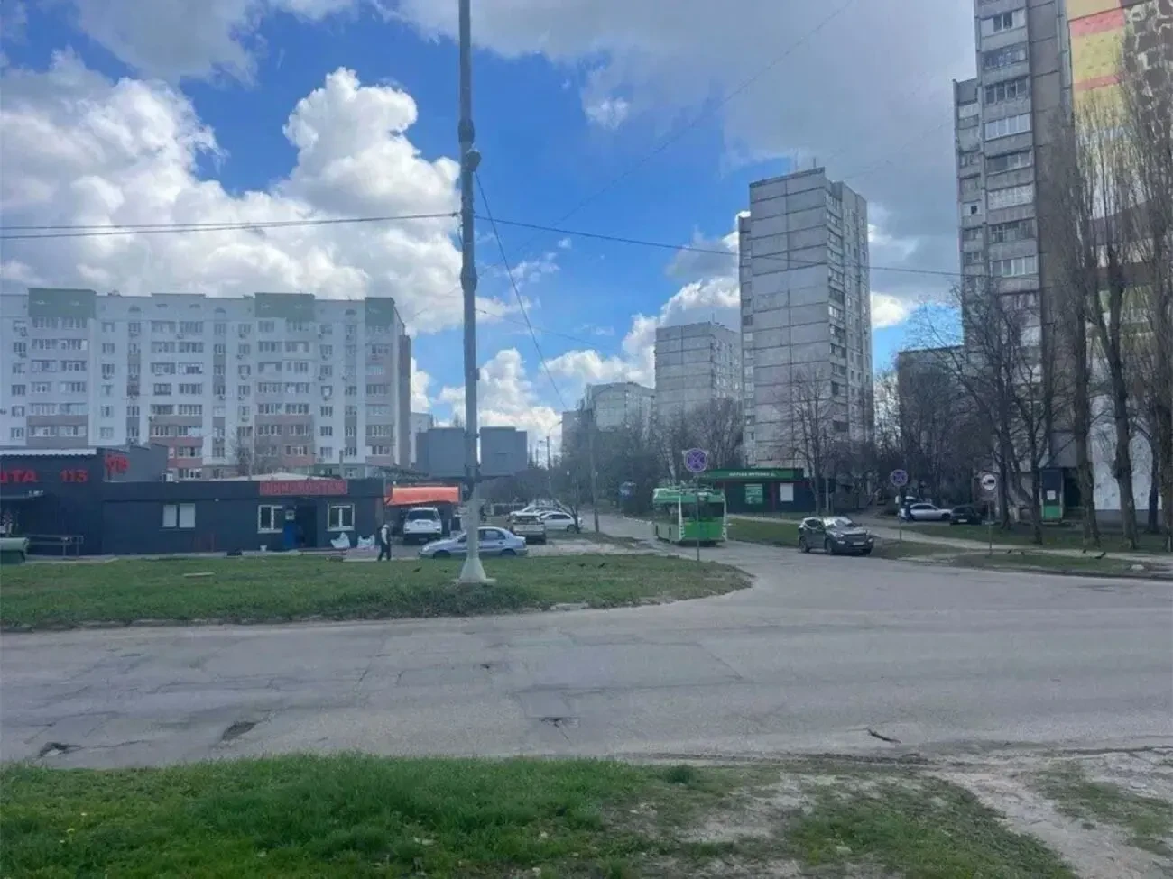 Здам своє приміщення в торговому комплексі на Роганському Ж/М. 7