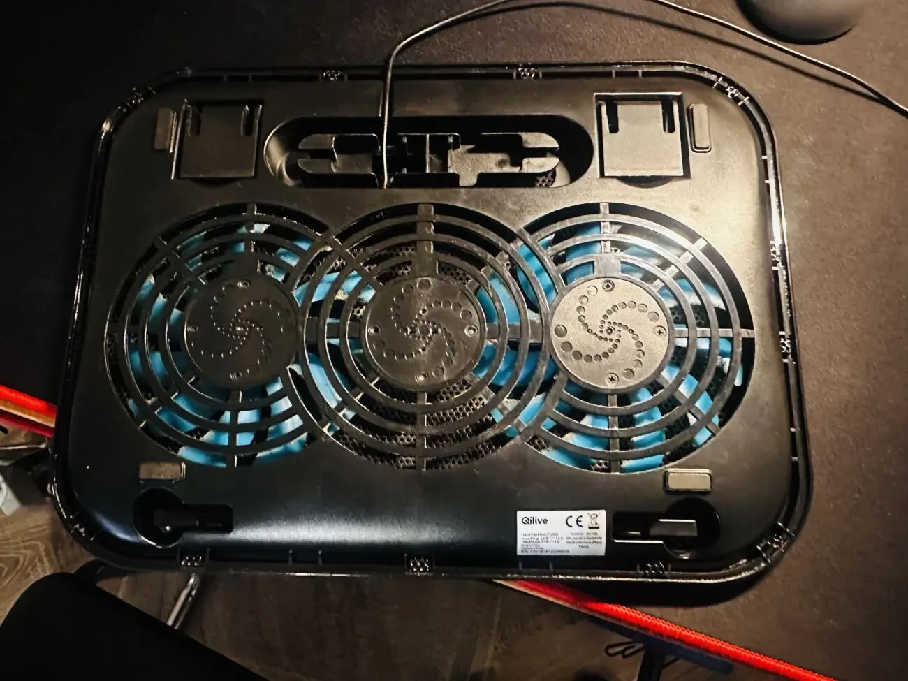 Підставка з охолодженням під ноутбук 2