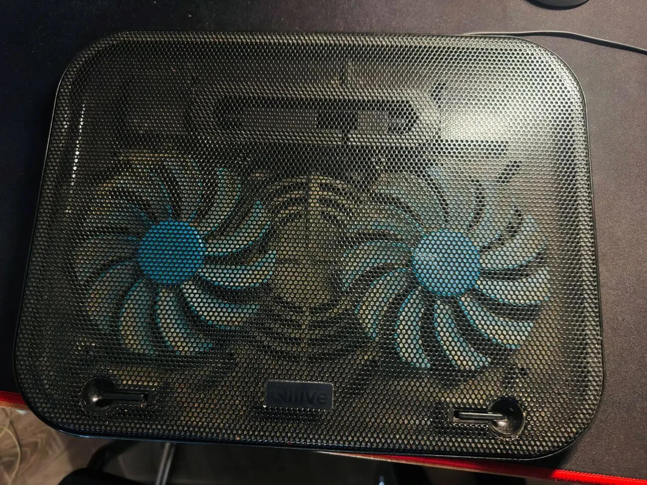 Підставка з охолодженням під ноутбук