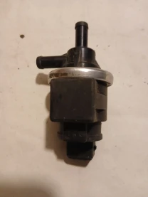 клапан вентиляції паливного бака audi 100 c4