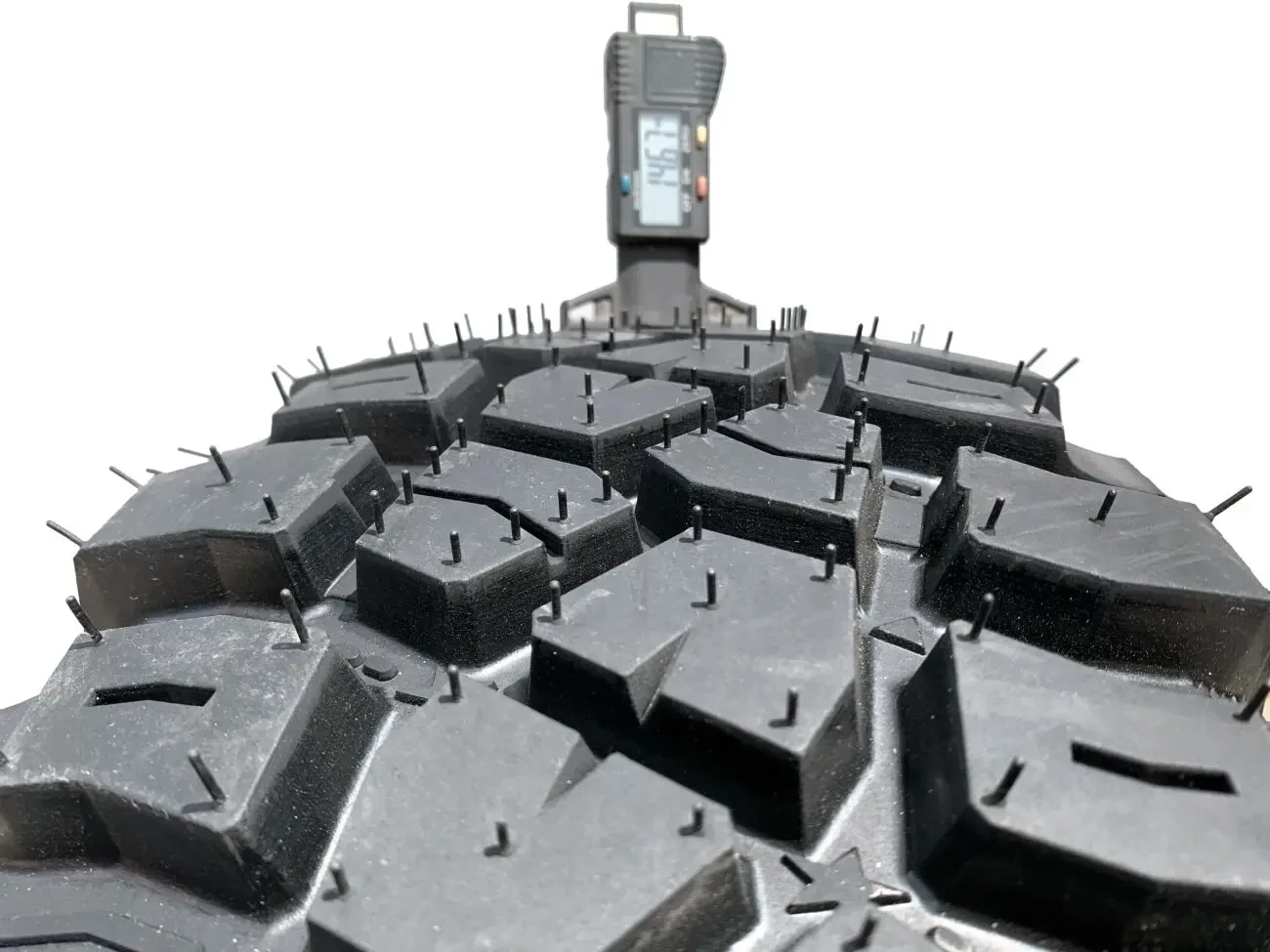 Шини болотні 215/75 R15 резина болотна 4x4 DAKAR M/T Made in Poland 3