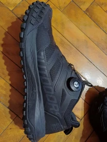 Продам Кросівки 43 розмір