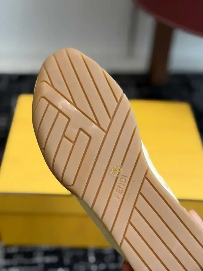 Кросівки Fendi 35-40 7