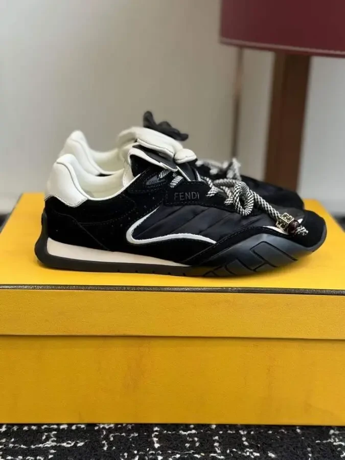 Кросівки Fendi 35-40 4