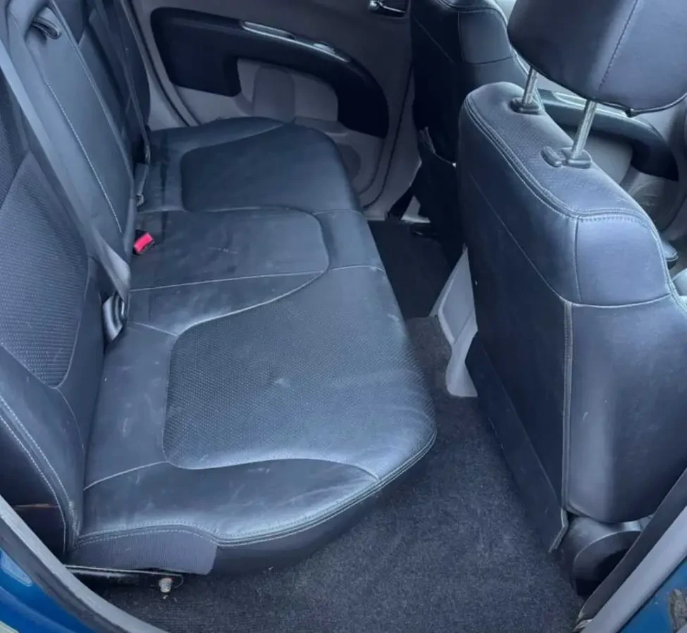 Mitsubishi L200 2,5 Diesel 9