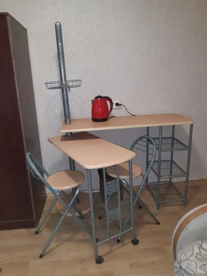 Пр.Б.Хмельницького, кінцева 136й маршрутки, продам 1к.кв Торг. 5