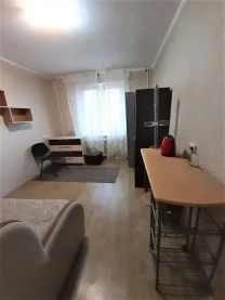 Пр.Б.Хмельницького, кінцева 136й маршрутки, продам 1к.кв Торг.