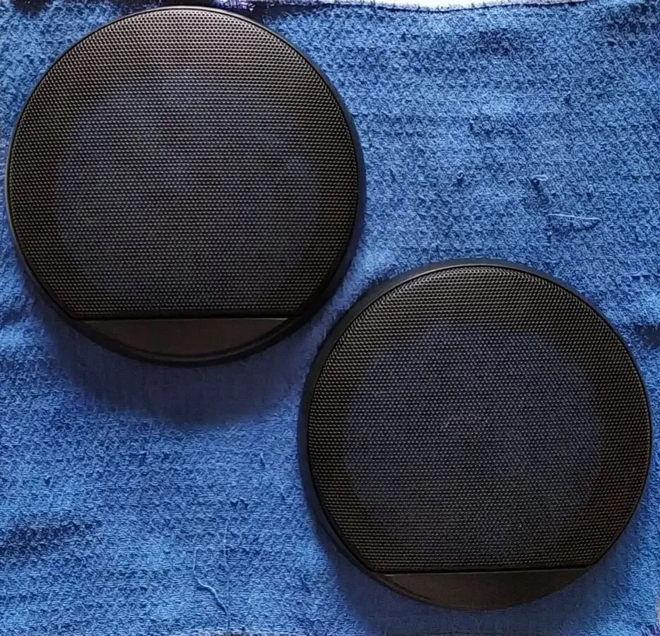 Защитные сетки для динамиков (продажа только парой)