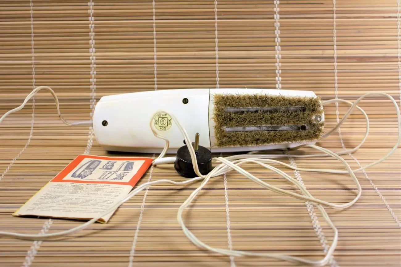 Электощетка-пылесос 2