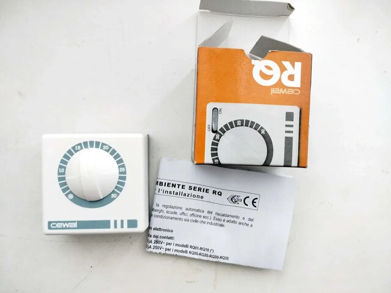 Терморегулятор CEWAL RQ 01 3