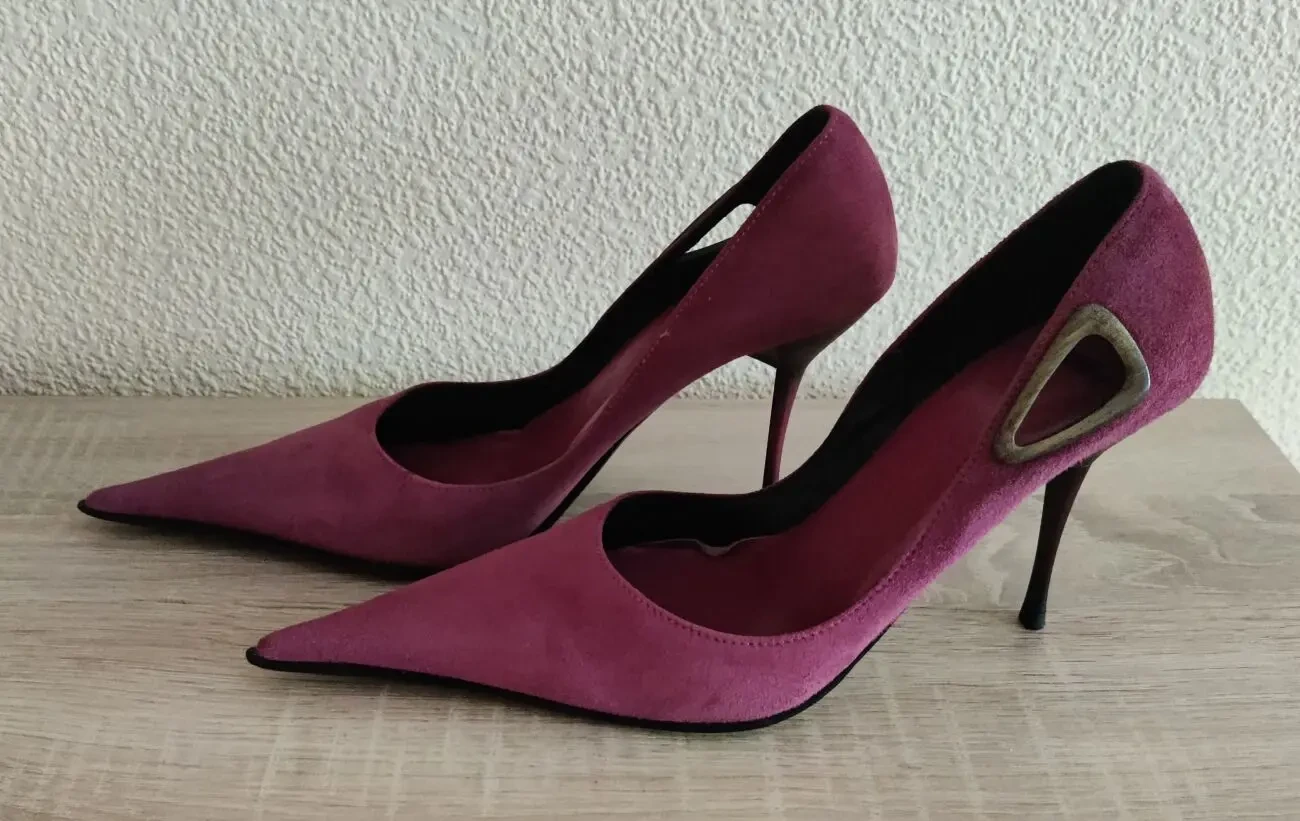 Шкіряні замшеві туфлі човники довгоносі NADHI розмір 38 3