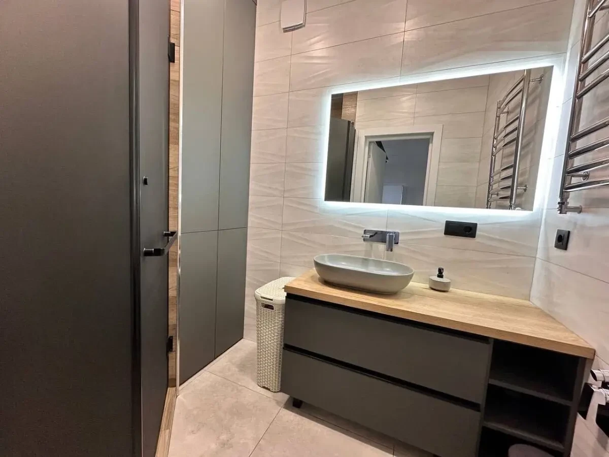 Продаж квартири в КЛУБНОМУ будинку з мансардою 8