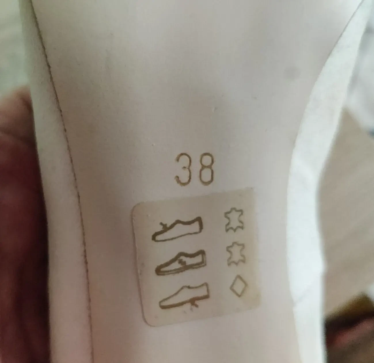 Шкіряні туфлі човники довгоносі Young Time by Olip розмір 38 7