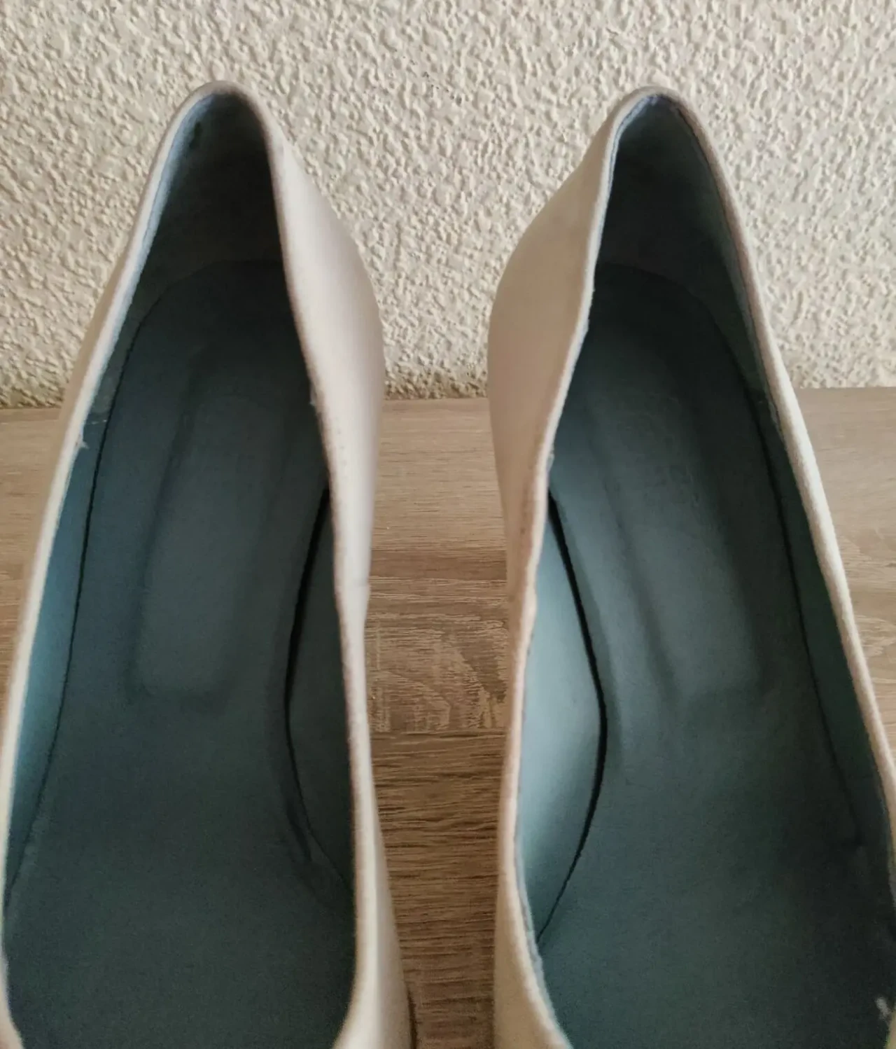 Шкіряні туфлі човники довгоносі Young Time by Olip розмір 38 5