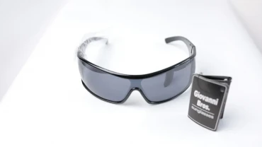 Сонцезахисні окуляри спортивні обтічні чорні