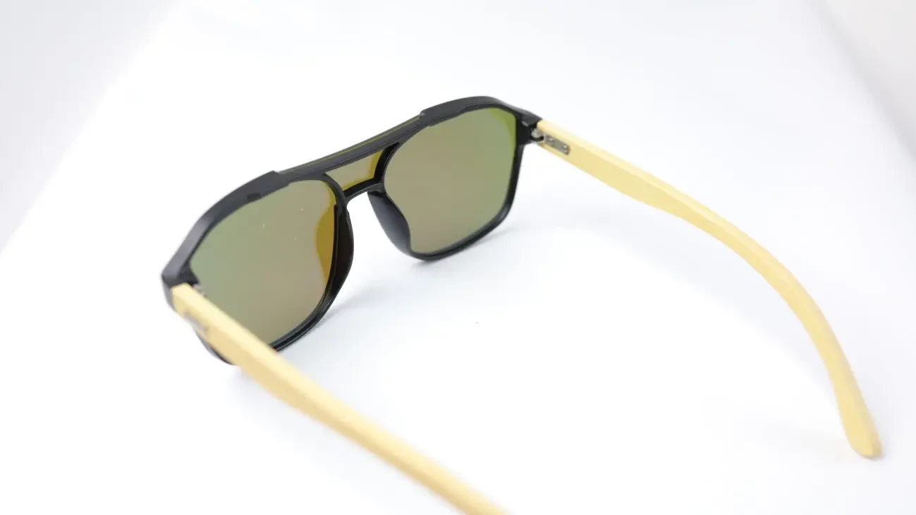 Стильні спортивні сонцезахисні окуляри з синіми дзеркальними 3