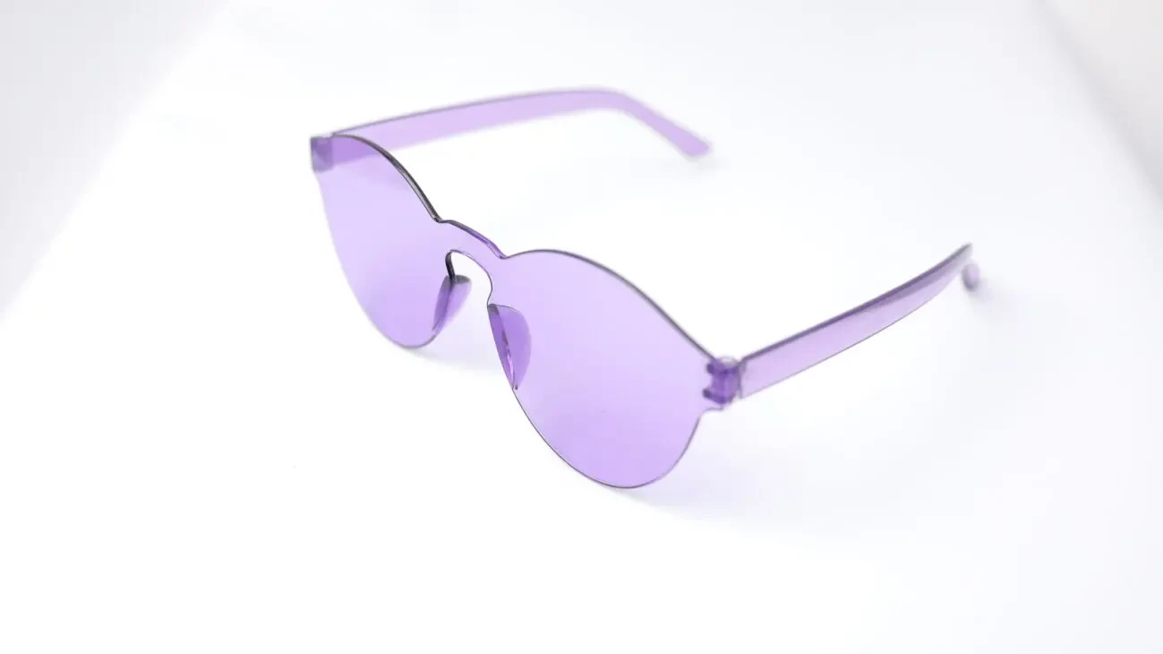 Очки с цветными линзами стиль по суперцене 4