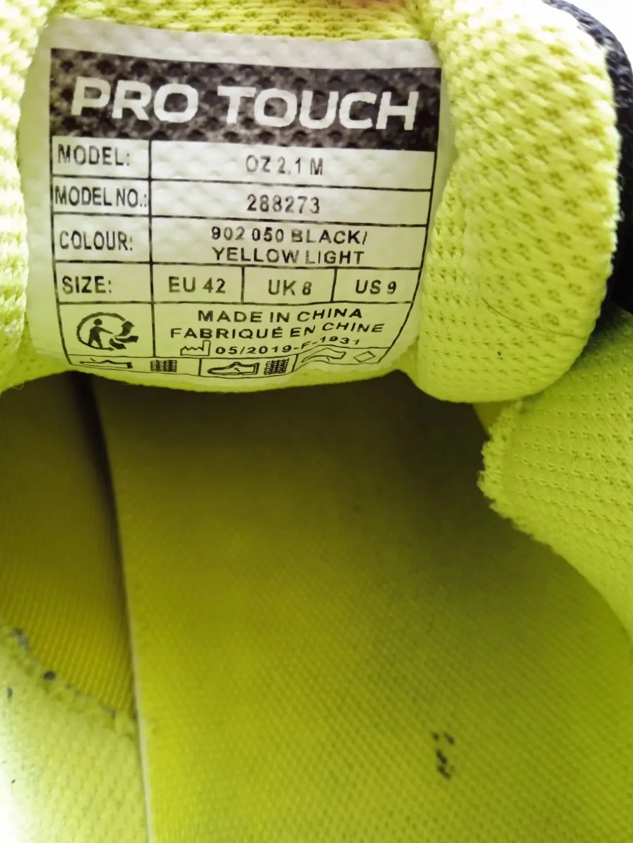 Кросівки демісезонні для спорту та тренувань Pro Touch 42 розмір 8