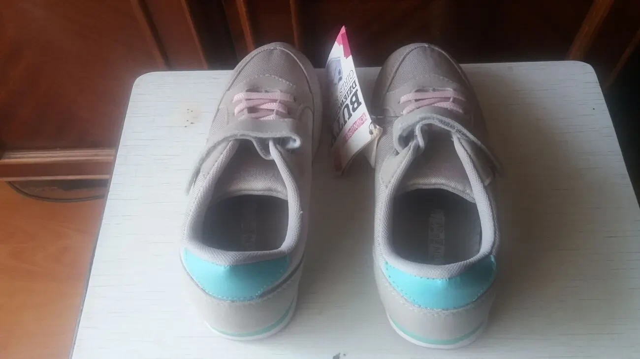 Кроссовки на девочку, польские. 4