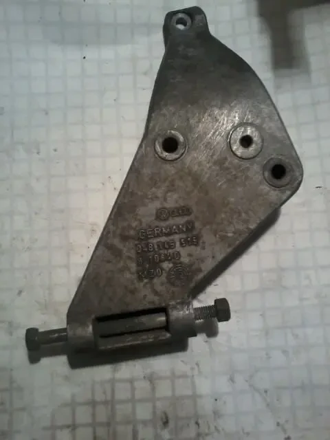 Кронштейн кріплення гур до двигуна audi 100 c4