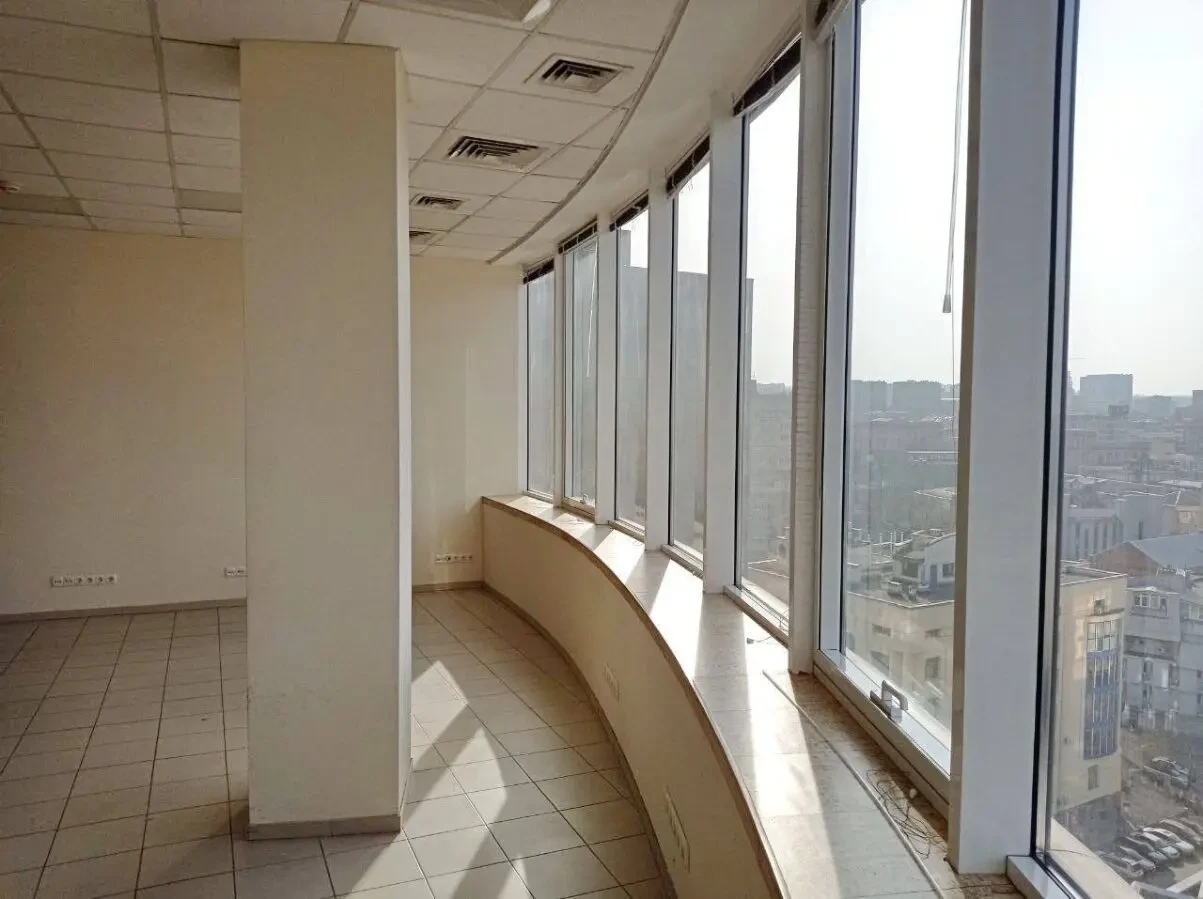 сдам офисное помещение в центре Днепра 9