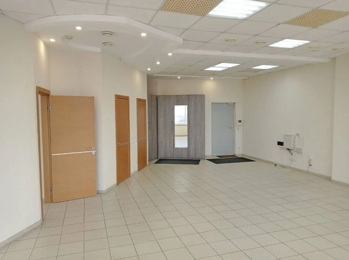 сдам офисное помещение в центре Днепра 7