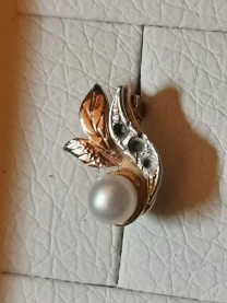 Сережка золота з перлиною. 585 проба